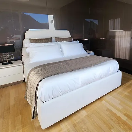 Olmo Luxury - By Myhomeincomo קומו