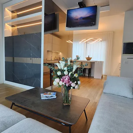 Olmo Luxury - By Myhomeincomo * קומו