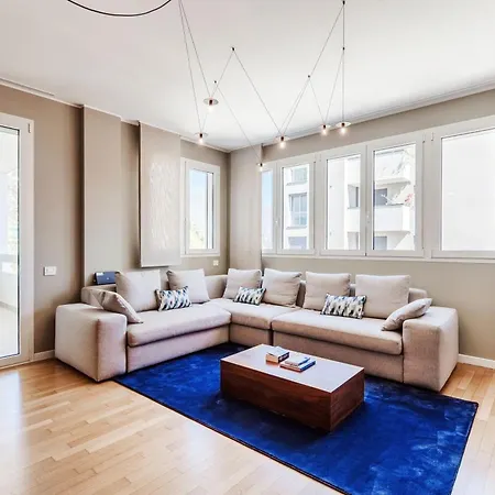 Olmo Luxury - By Myhomeincomo קומו