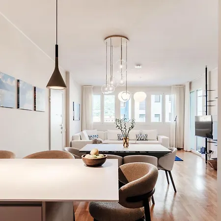 Olmo Luxury - By Myhomeincomo *