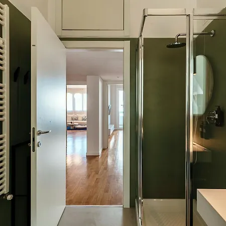 Olmo Luxury - By Myhomeincomo דירה קומו
