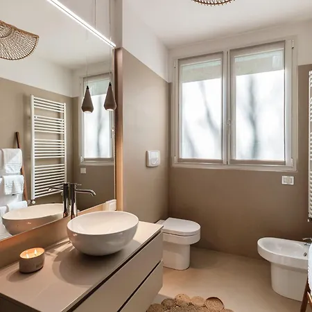 Olmo Luxury - By Myhomeincomo דירה *
