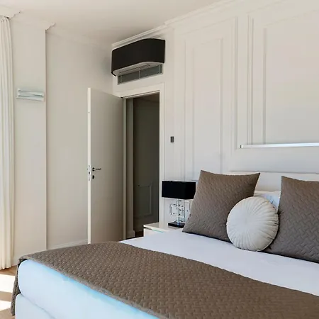Апартаменты Olmo Luxury - By Myhomeincomo Комо