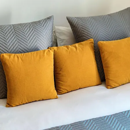 Апартаменты Olmo Luxury - By Myhomeincomo